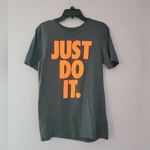 Nike Men's Small "The Nike Tee" Gray Orange "Just Do It" Print Logo T-Shirt